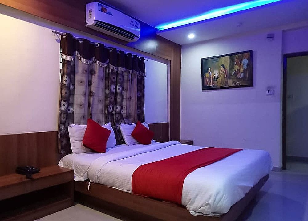 undefined Hotel Krishna Palace Vastrapur 9