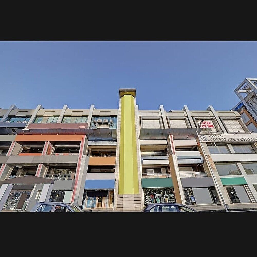 undefined Hotel Lux Inn 6