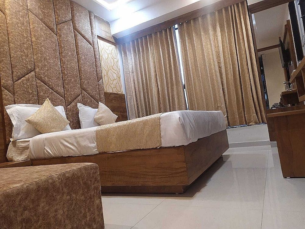 undefined Hotel Hill Inn 8