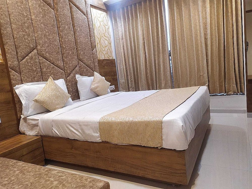 undefined Hotel Hill Inn