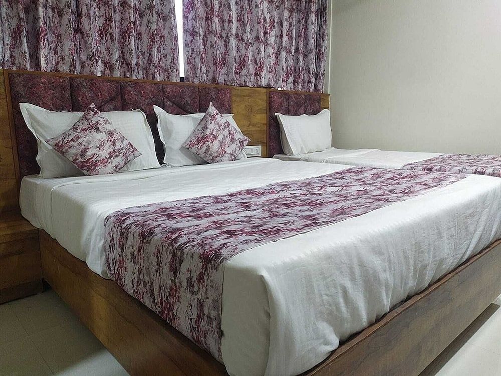 undefined Hotel Hill Inn 4