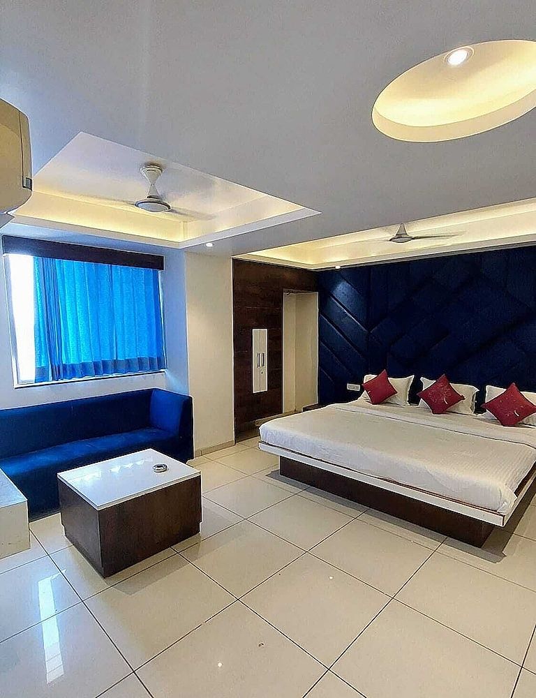 Suite Room