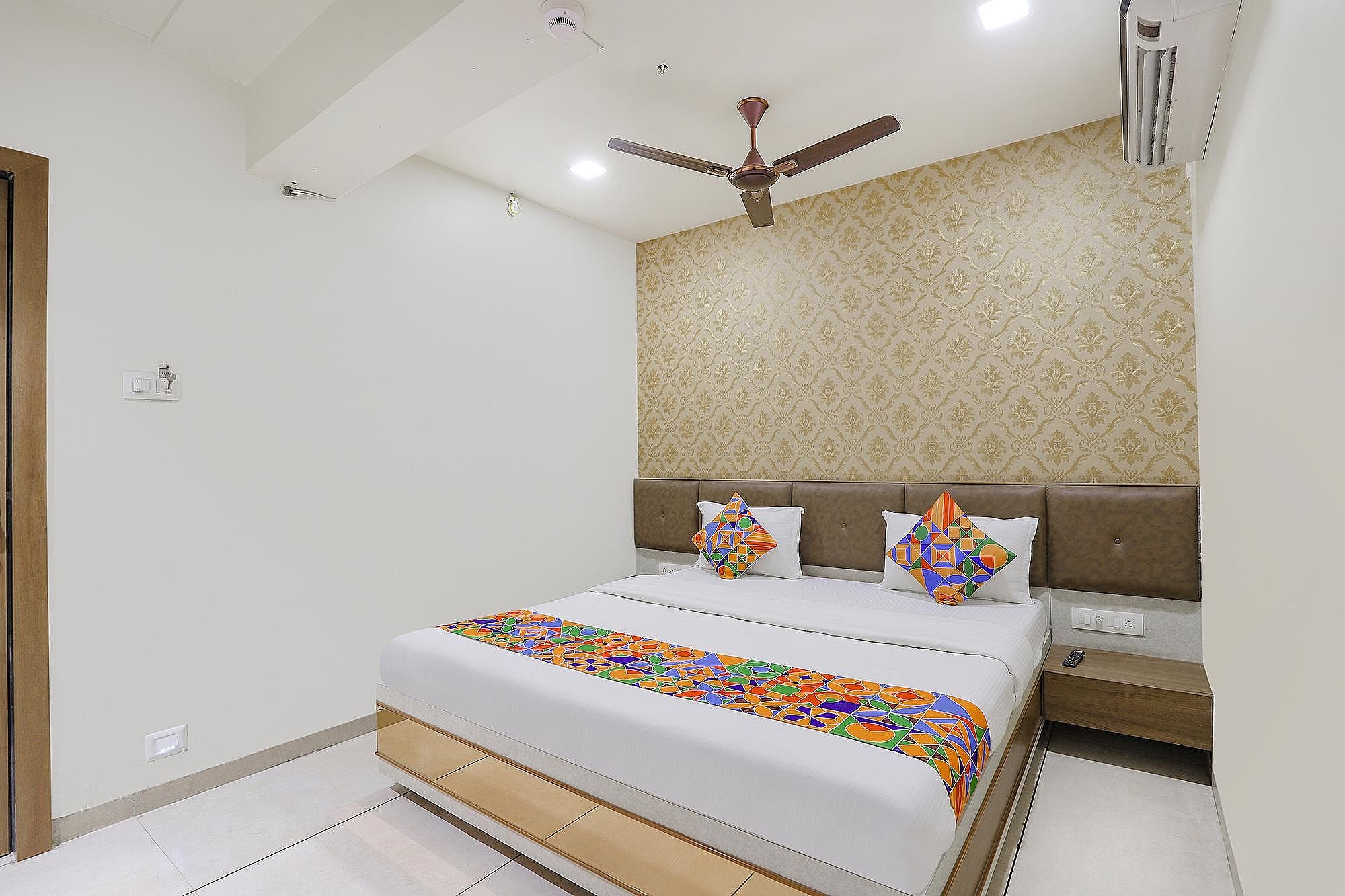 FabHotel Bharosa Inn Deluxe Room 6