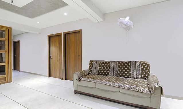 undefined FabHotel Bharosa Inn 5
