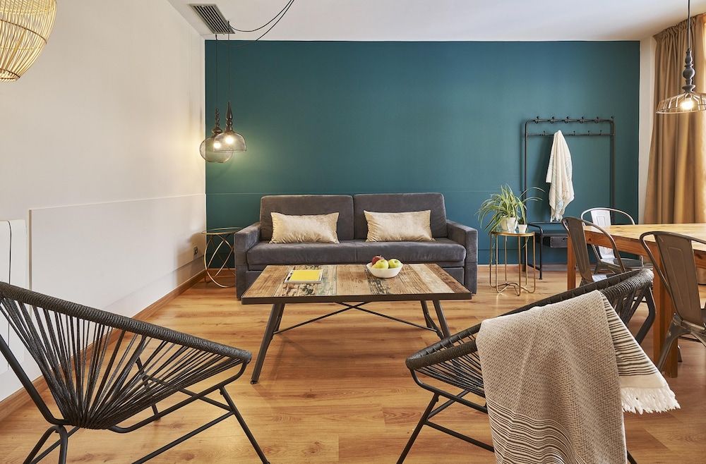 Barcelona Sants Station Apartments 3 Bedroom Apartment, 2 Bathrooms 17