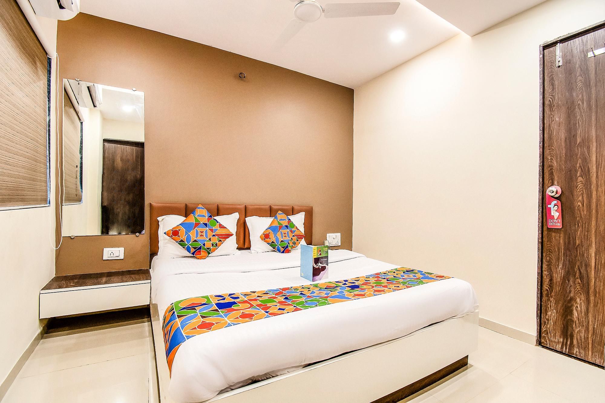 FabExpress Pratiksha Deluxe Room 6