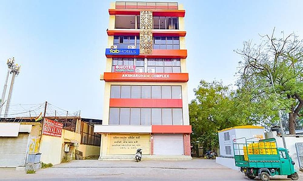 undefined Fabhotel Green Park