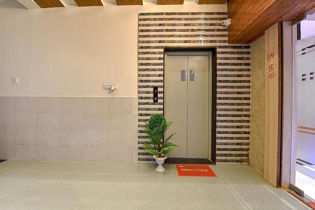 undefined FabHotel Dev Palace 7