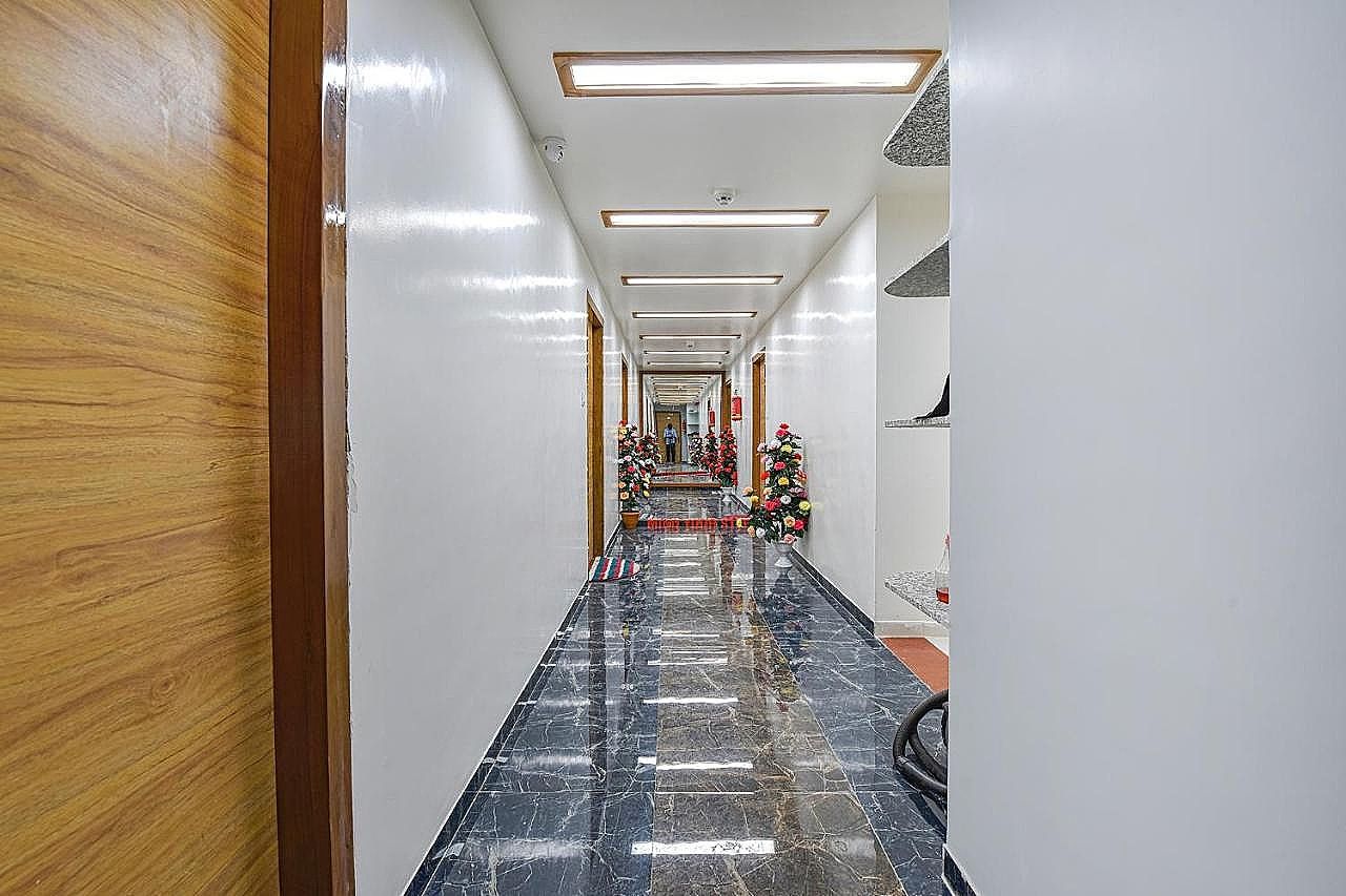 undefined FabHotel Dev Palace 3