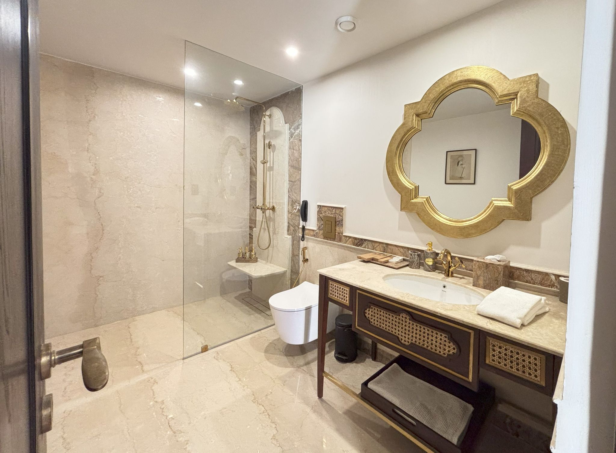 Fort Rajwada, Jaisalmer Palace Room  2