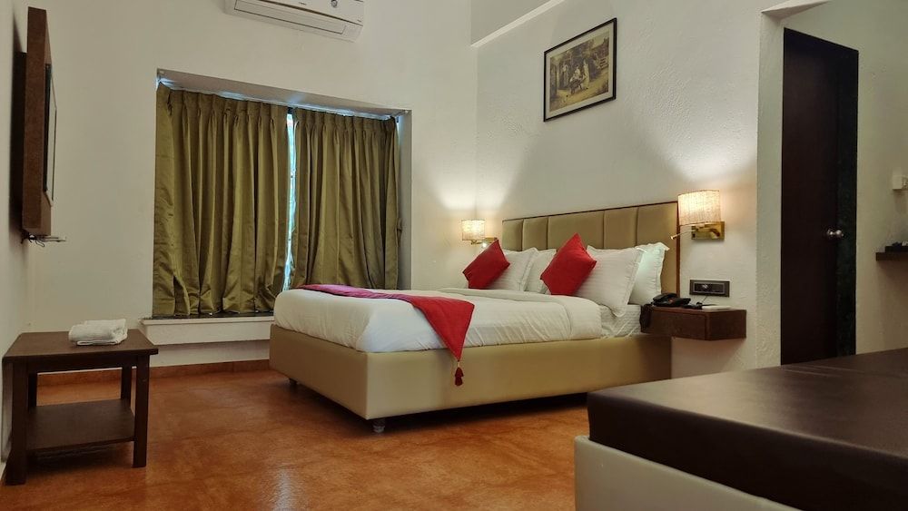 Vaarsa By Bay Hotels Deluxe Room 2
