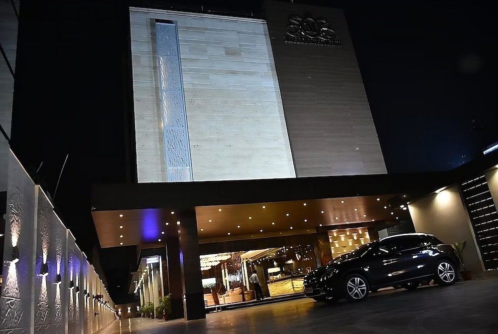 undefined SH&B - Hotel Millennium Inn, Prayagraj