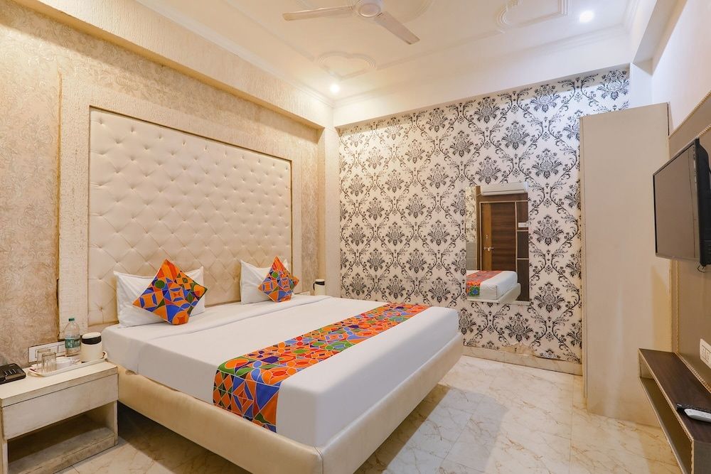Fabhotel Triveni Deluxe Room