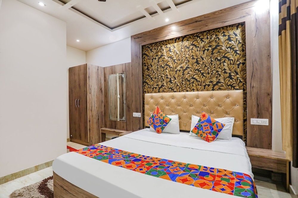 undefined FabHotel Shri Ram Kashi 5