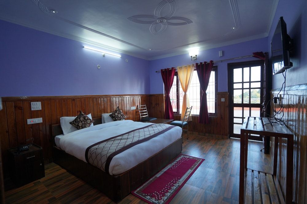 Kasar Serenity Almora Super Deluxe Room with Terrace (Mountain View) 8