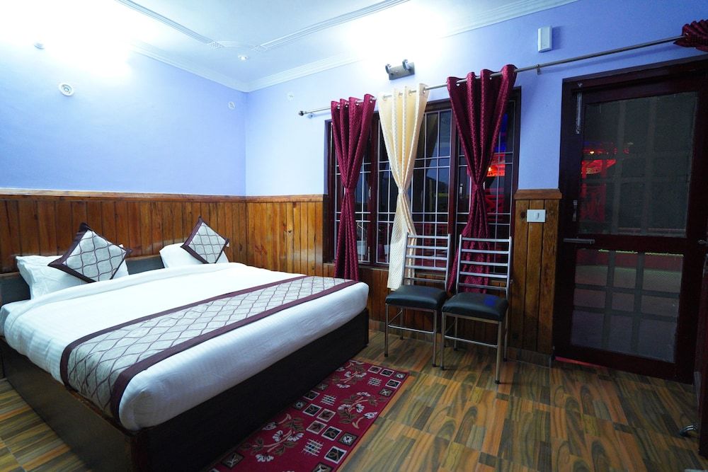 Kasar Serenity Almora Super Deluxe Room with Terrace (Mountain View) 9