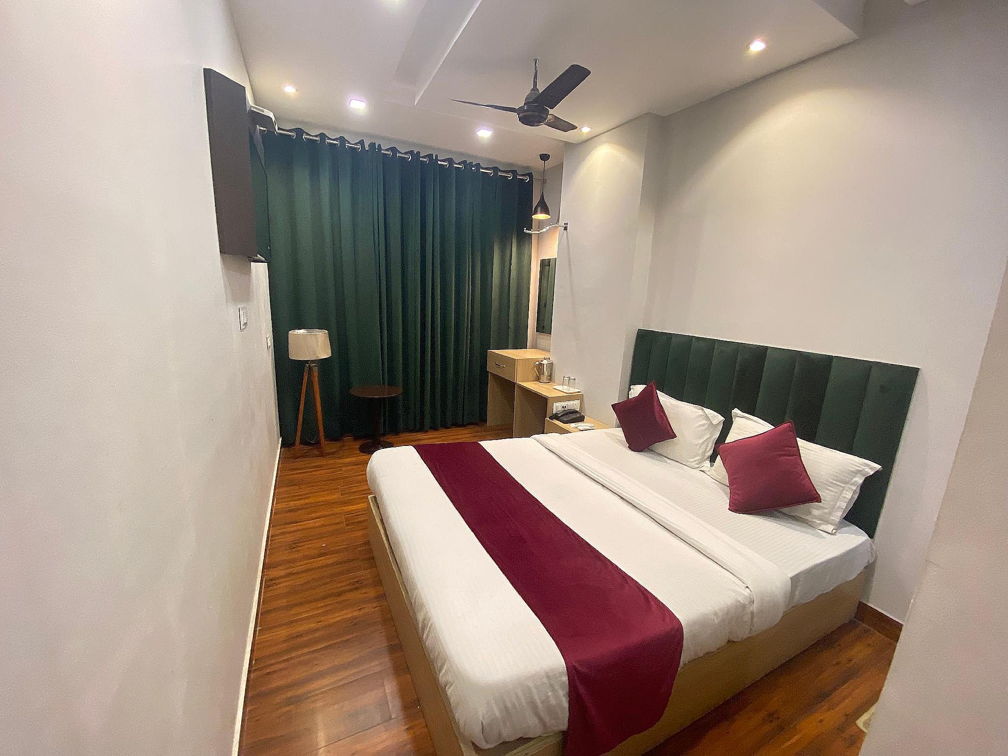 undefined Hotel 56 4