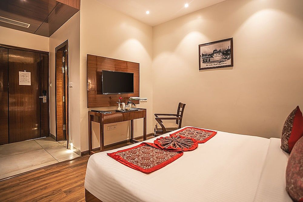 Amritara Kirpa Amritsar Amritara Queen 5