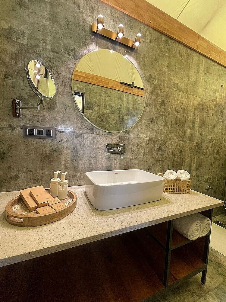 Kavaali stays Deluxe Room 6