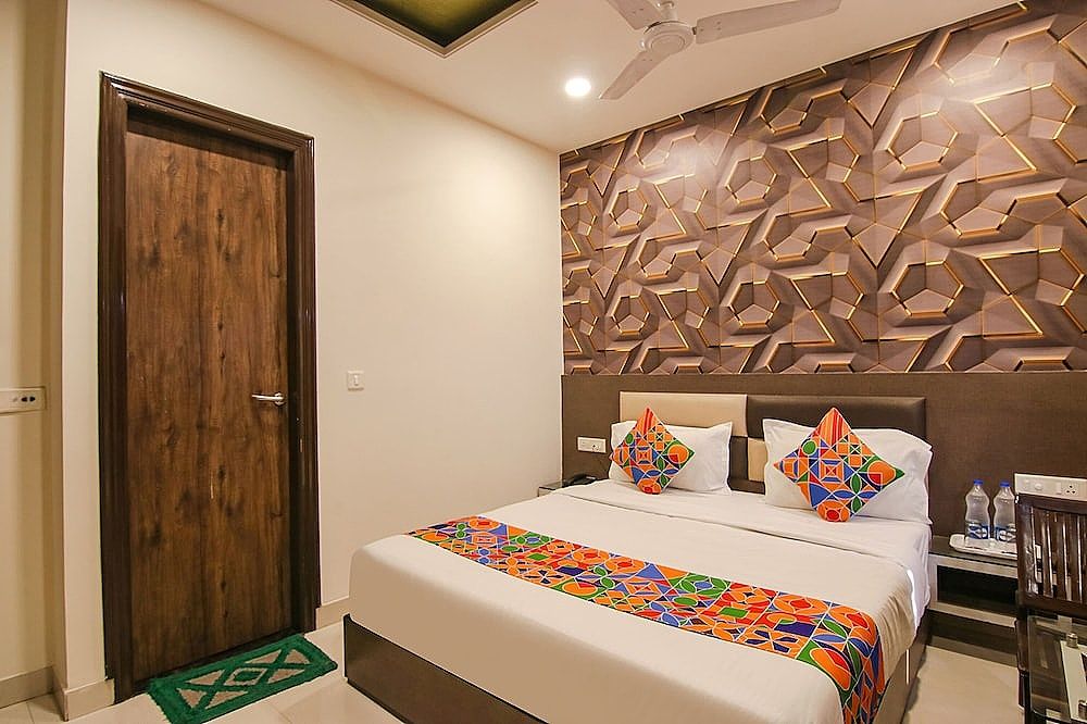 FabHotel Rosewood Inn Deluxe Room 5