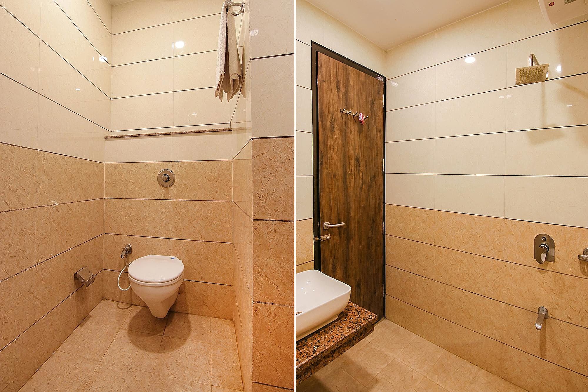 FabHotel Rosewood Inn Deluxe Room 4