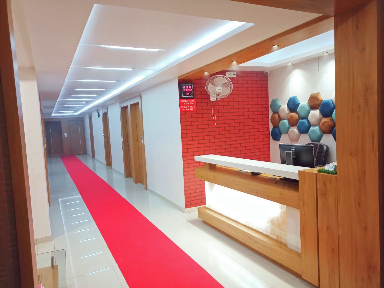 undefined  Hotel Green Leaf 3