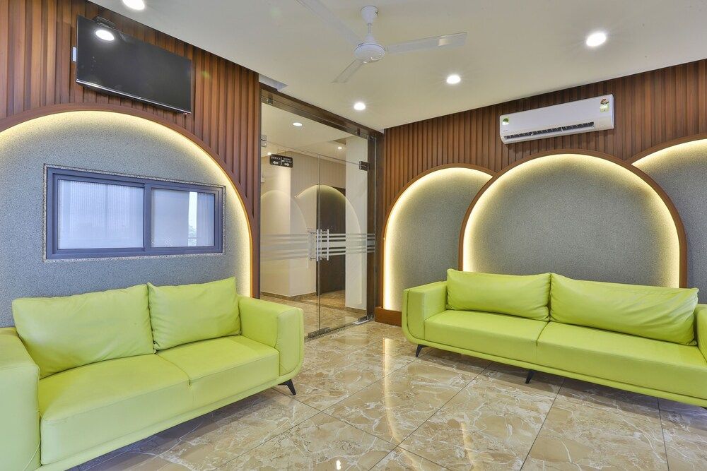 undefined Hotel SR Regency 4