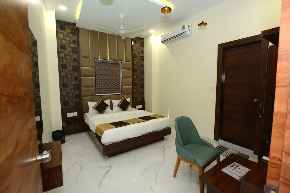 Hotel Villa Inn Deluxe Double Room 2
