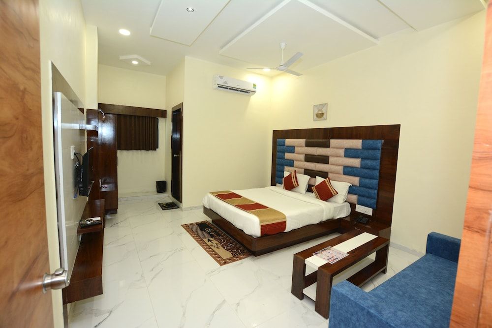 Hotel Villa Inn Deluxe Double Room 7