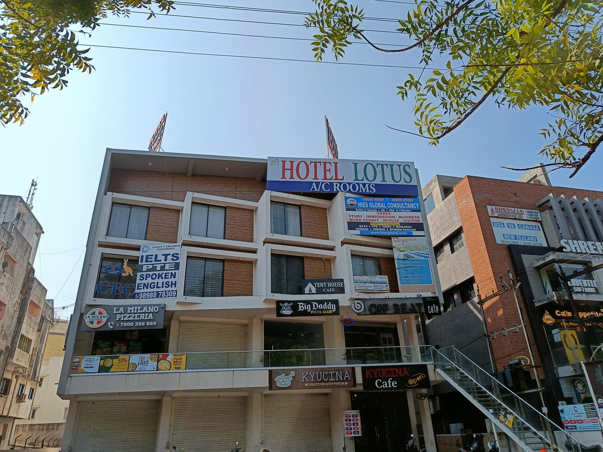 Hotel Lotus