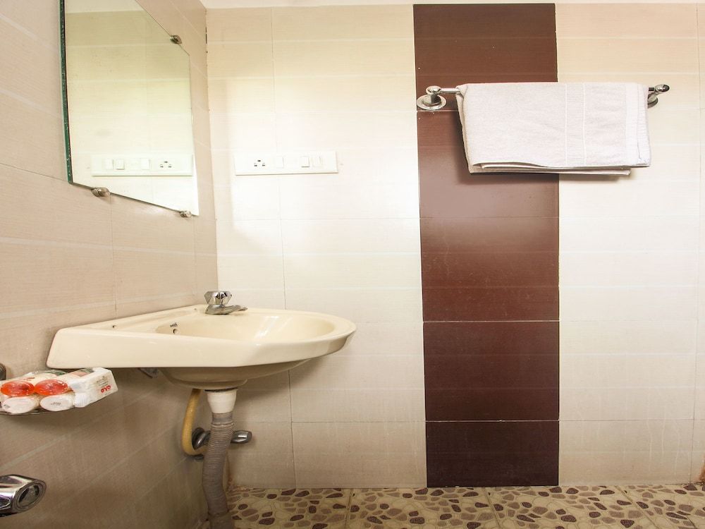 OYO 12355 Hotel New Jagdamba Lodging Double or Twin Room 15