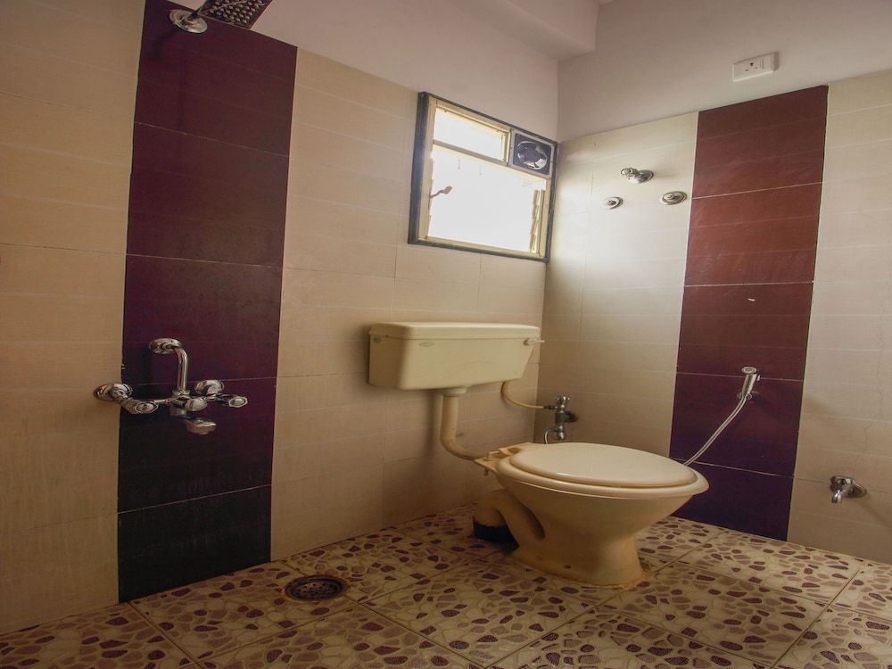 OYO 12355 Hotel New Jagdamba Lodging Double or Twin Room 16