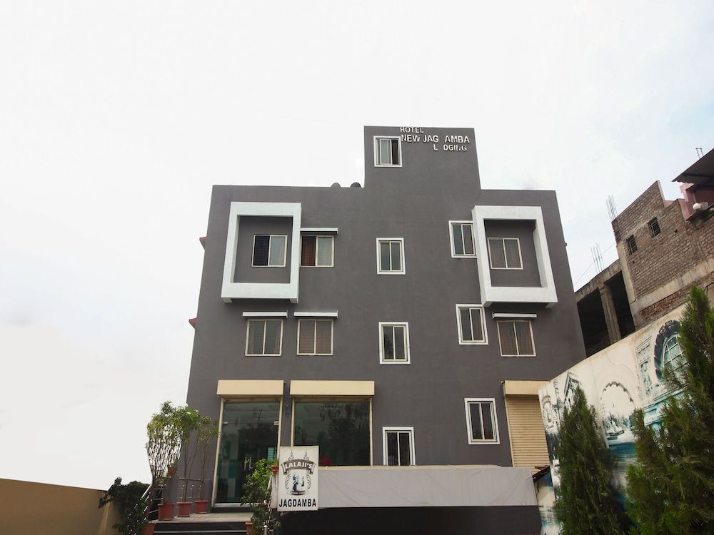 OYO 12355 Hotel New Jagdamba Lodging