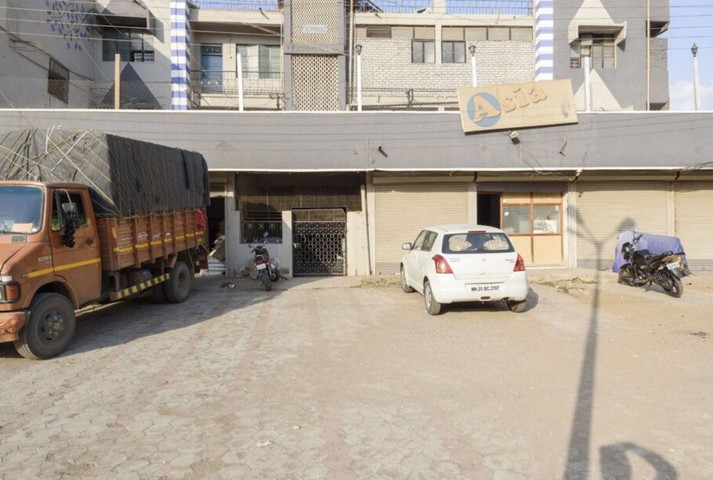 Goroomgo Padmavati Lodging  Aurangabad