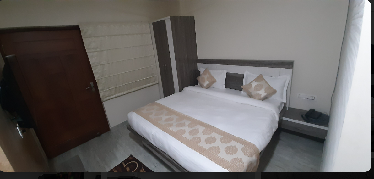 Hotel Jhari Palace Deluxe Room 3