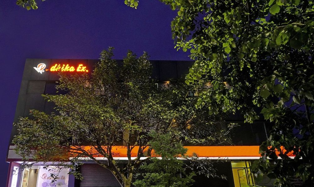 undefined Itsy By Treebo - Radhika Ex 5