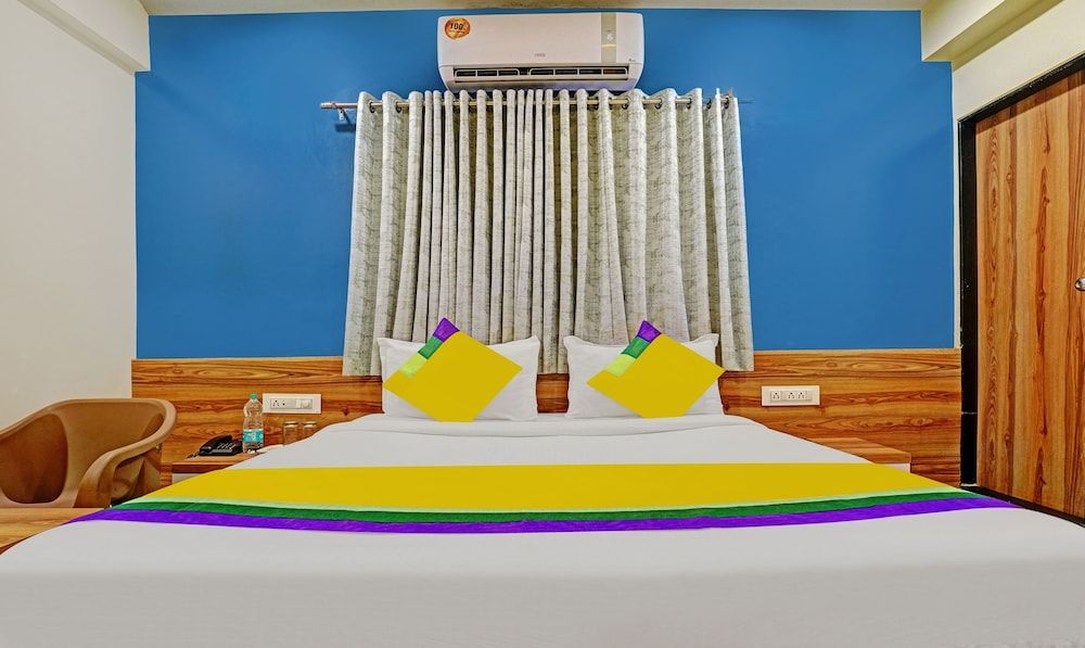 Itsy By Treebo - Radhika Ex Standard Double Room 3