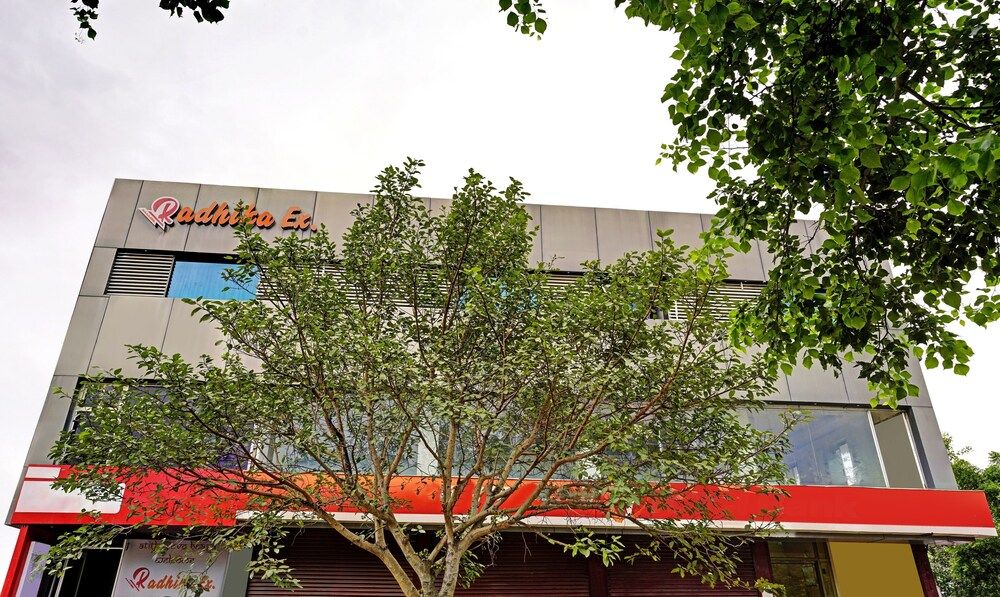 undefined Itsy By Treebo - Radhika Ex 3