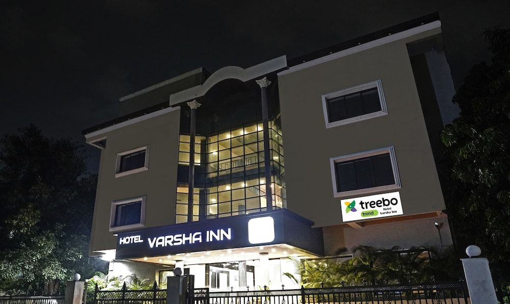 undefined Treebo Varsha Palace 8