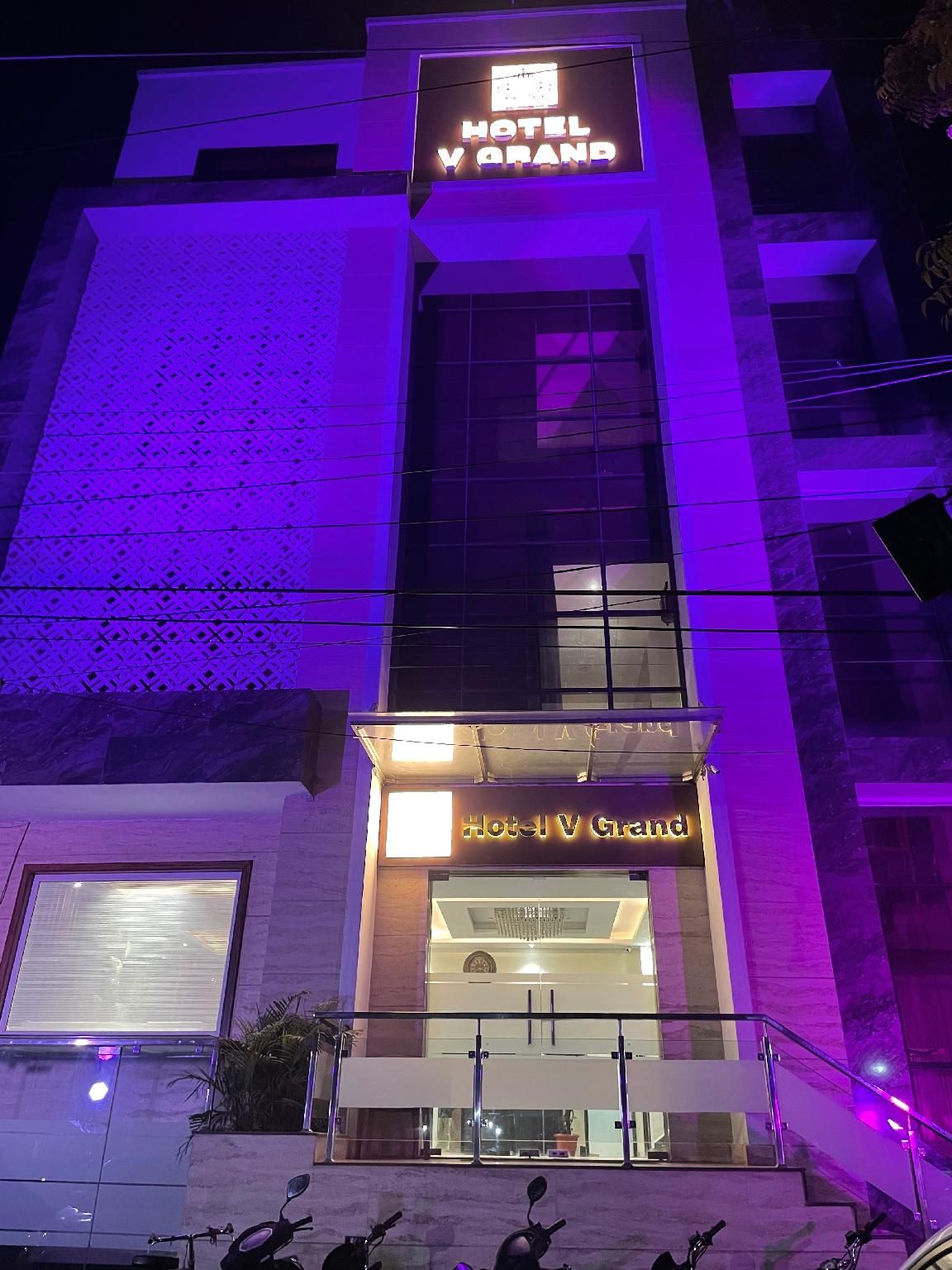 Hotel V Grand Bareilly 