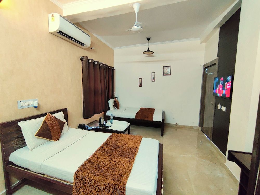 Deluxe Double Room, City View