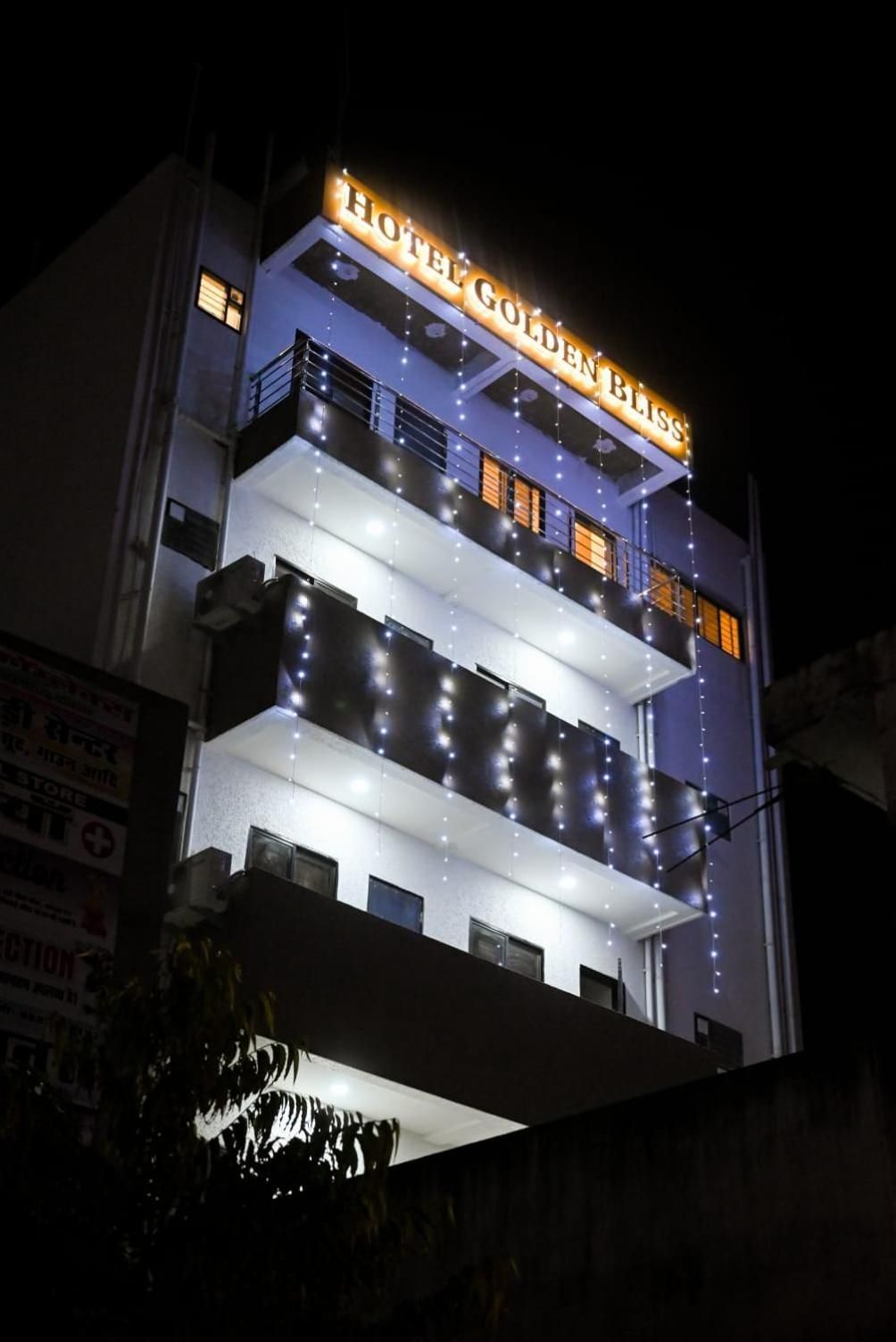 undefined Hotel Golden Bliss 3