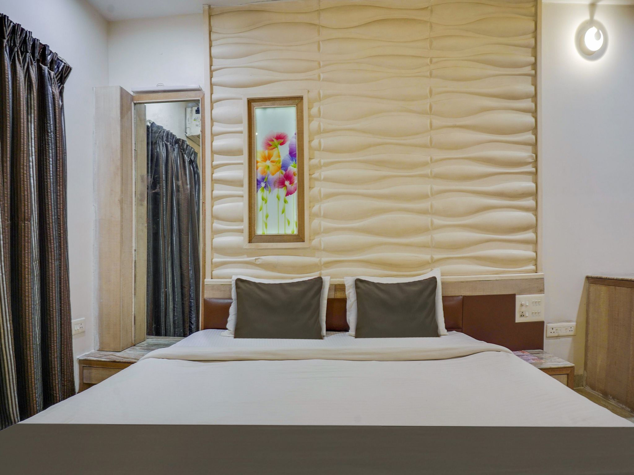 Super Hotel O Smriti Star Classic 9