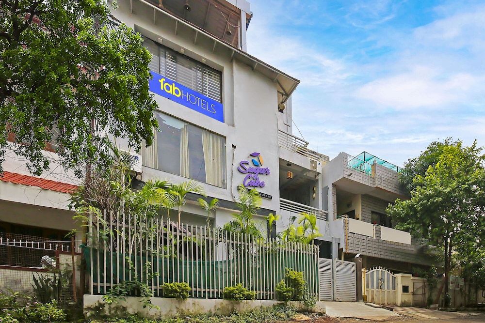 undefined Fabhotel Sugar Cube 6