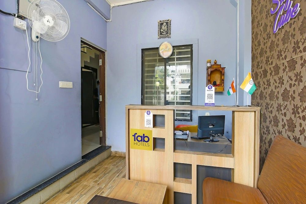 undefined Fabhotel Sugar Cube 2