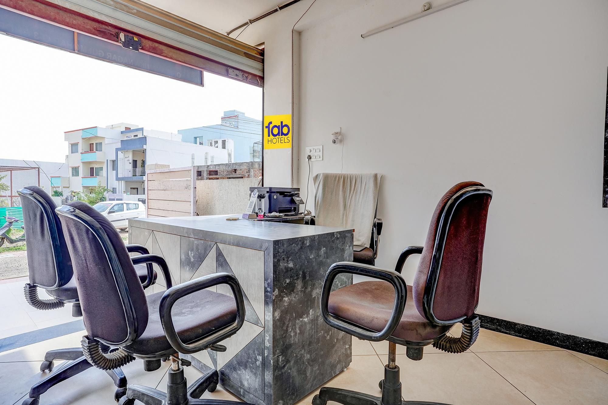 undefined FabExpress Gulmohar Grande 7