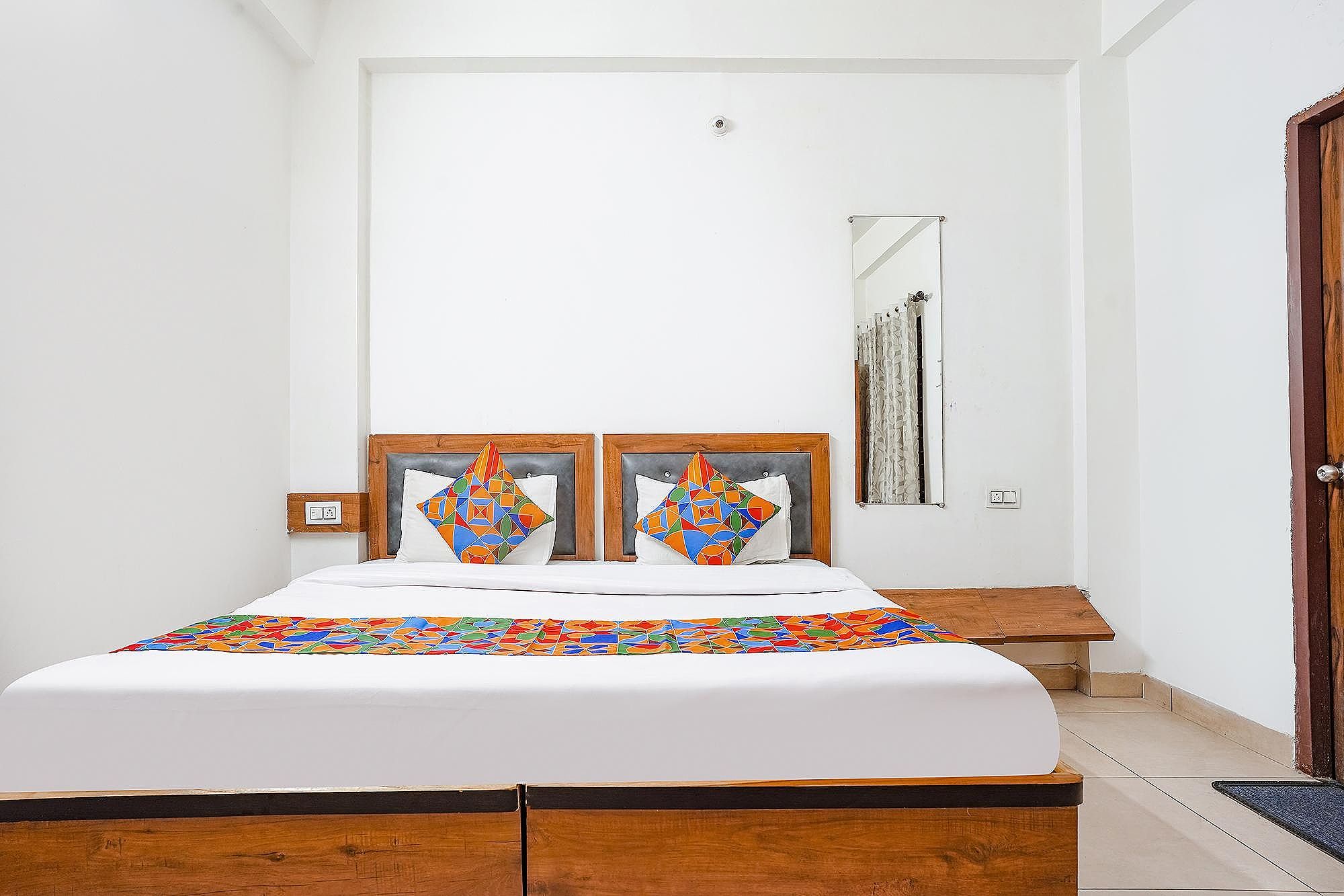 undefined FabExpress Gulmohar Grande 9