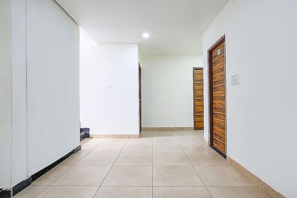 undefined FabExpress Gulmohar Grande 4