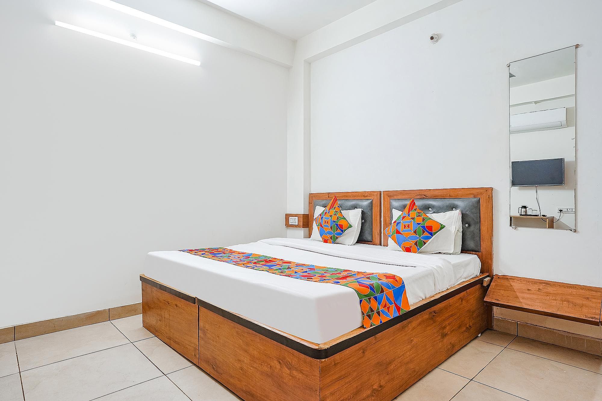 undefined FabExpress Gulmohar Grande 10