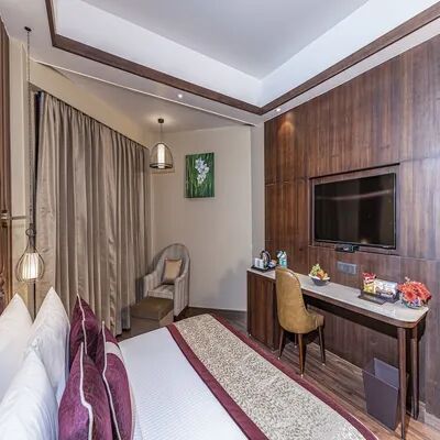 Deluxe Room, 1 King Bed